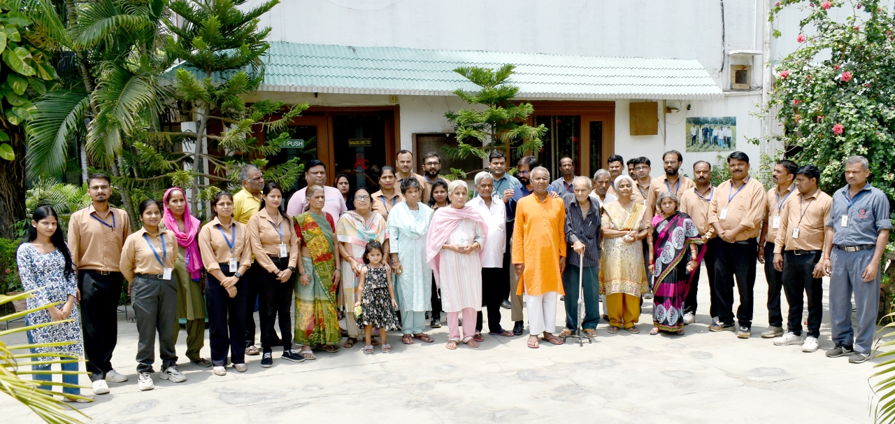 Love, Laughter and Wisdom : Old Age Home Guests at Aromatic & Allied